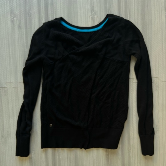 Lululemon Classic Black Long Sleeve Sweater Size 4 - Picture 2 of 6
